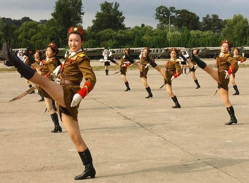 north korean army training. Here the North Korean girls