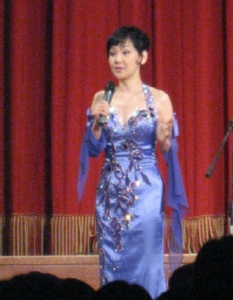 Kim Soo Hee's sparkly lilac dress