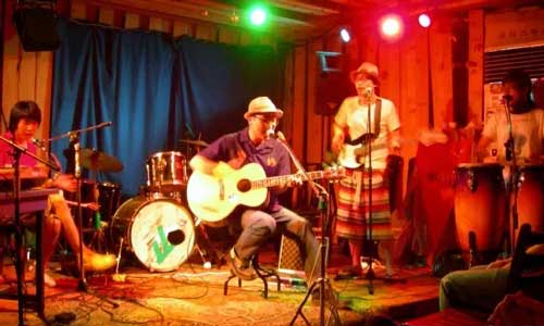 The Hi-Lights (Ruby Salon)