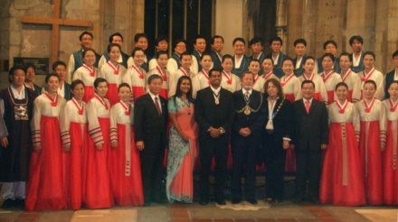 Suwon Civic Chorale - photo call with the mayors