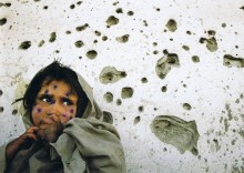 Paula Bronstein: The Vulnerable 2001-3 Paula Bronstein: The Vulnerable 2001-3
