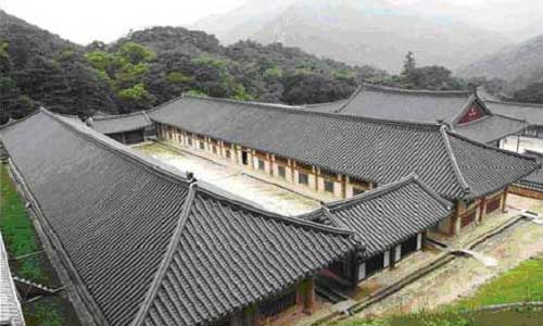The Haeinsa depository buildings