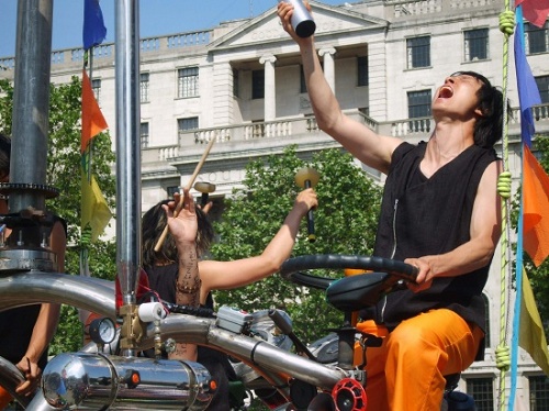 Noridan in Trafalgar Square at the 2008 Dano Festival