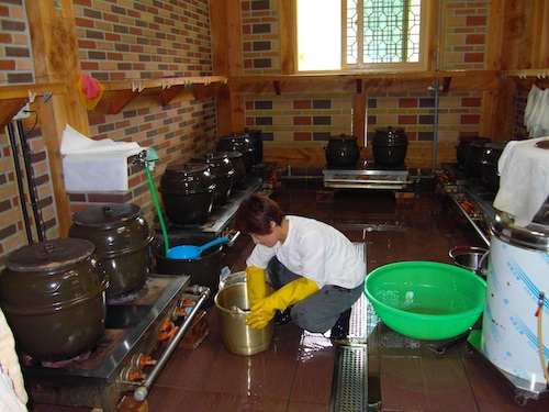 Herbal medicine factory