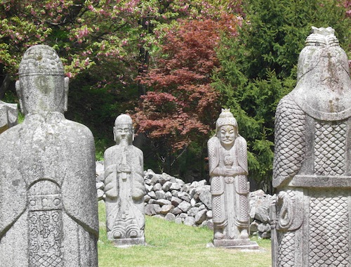 Statues in front of King Guhyeong's tomb
