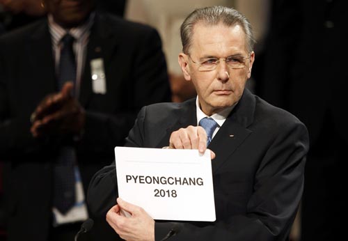 IOC President Rogge announces Pyeongchang as host for 2018 Winter Olympics