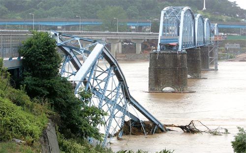 The collapsed Bridge of National Defense on the Nakdong River, Chilgok County, Gyeongsangbuk-do