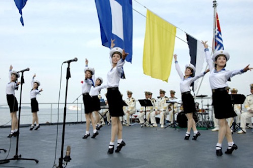 A performance from members of the KPA during a KPN-PLAN meeting on 5 August 2011 in Wonsan (Photo: KCNA via nkleadershipwatch.wordpress.com)
