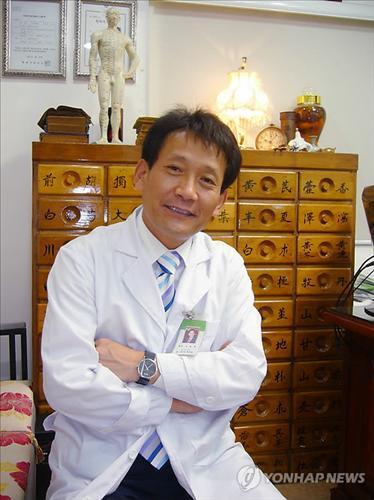 Seok-Young-hwan, a traditional Korean medicine practioner from North Korea Seok-Young-hwan, a traditional Korean medicine practioner from North Korea