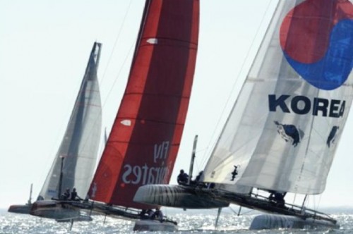 Team Korea grapple with the Emirates team in Portugal