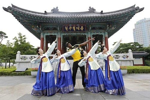 Usain Bolt in Daegu (photo Reuters / Lee Jae-won)