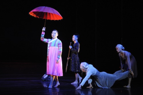 Princess Bari sets off on her journey. Photo by Youngmo Choi
