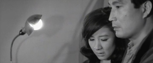 Heo-wook and Ji-yeon consult the obstetrician