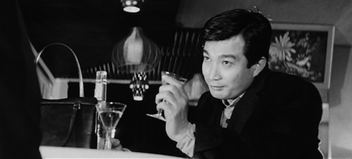 Heo-wook drowns his sorrows and picks up a girl - a typical Sunday afternoon in late 1960s Seoul?