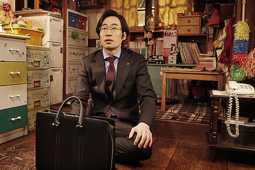 Byeong-woo pays a home visit Byeong-woo pays a home visit
