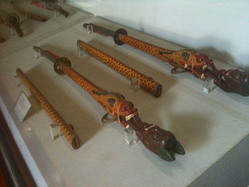 Some of the eight royal gifts (palsapum) given by the Ming emperor to Yi Sun-shin Some of the eight royal gifts (palsapum) given by the Ming emperor to Yi Sun-shin