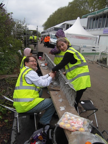 Mr and Mrs LKL lend a hand Mr and Mrs LKL lend a hand