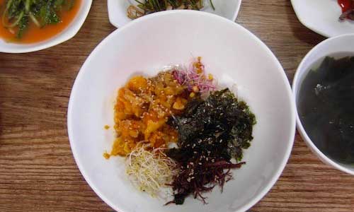 Meonggae bibimbap