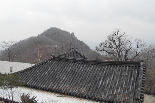 A shoulder of Jirisan viewed from Beopgyesa