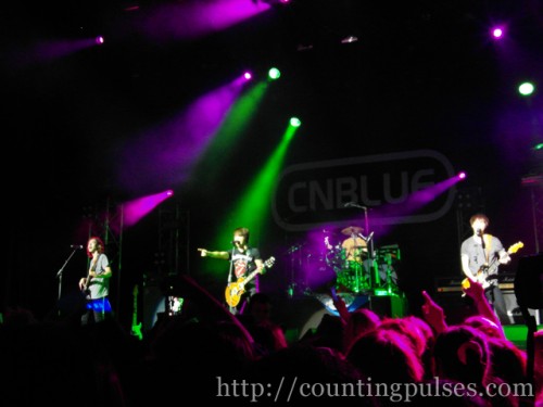 CNBlue at the indigO2