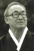 Ko Un Ko Un