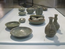 Goryeo dynasty oil jars and powder cases