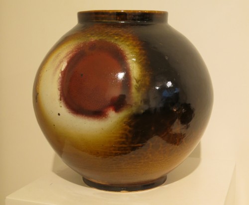Moon jar by Lee Chang-sook