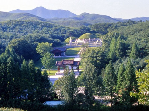 Wang Kon tomb