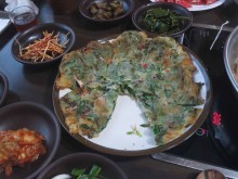 A herbal pajeon which came unexpectedly at the end of the meal