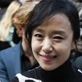 Thumbnail for post: Burberry Prorsum gets a celebrity upgrade