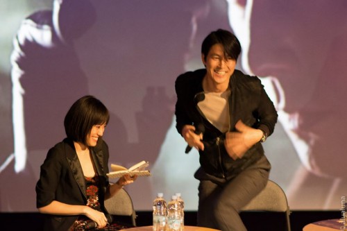 Jung Woo-sung showering