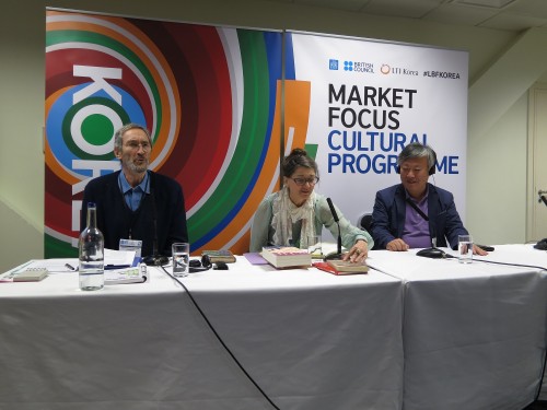 Yi Mun-yol with Marina Warner and his British publisher