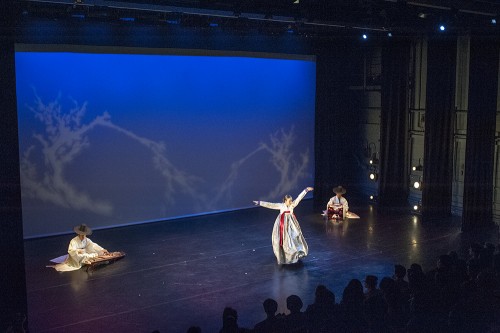 Sanjo dance with ajaeng, Hwang Mubong Style