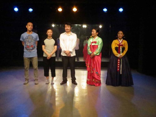 The performers at Yi Chul-jin's theatre