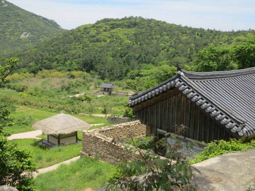 The view from Soeunbyeong towards the Goksudang