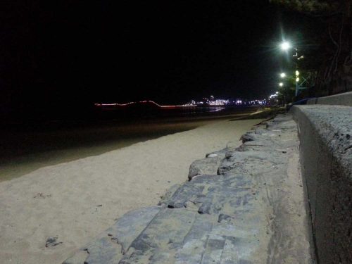 Mallipo beach at night