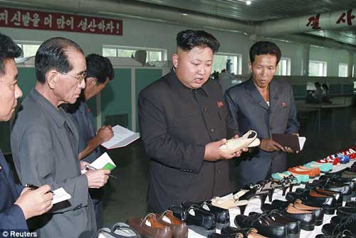 Kim Jong-un with shoes