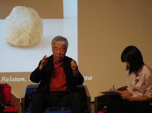 Lee Ufan talking at the KCC in March 2015