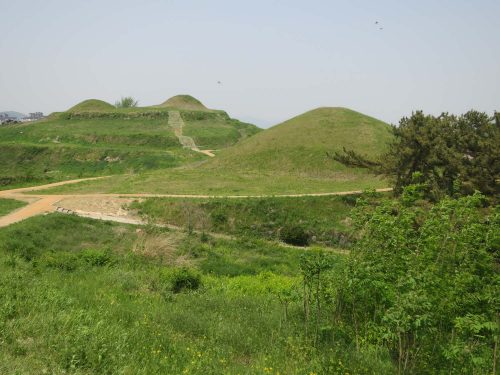 Gaya tombs on Marisan, Gaya-eup, Haman-gun