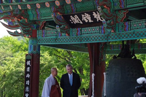 The Duke of York at Bongjeongsa