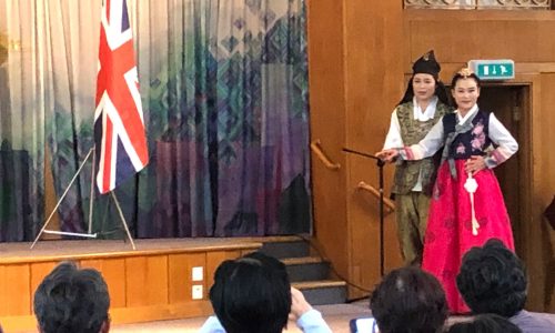 A North Korean dance duo 