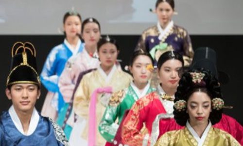 Foyles - hanbok show