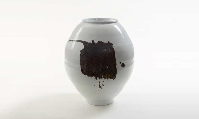 Moon Jar by Ree Soo-Jong at Messums Harrogate