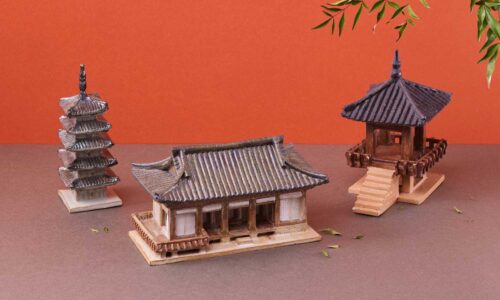 The traditional Korean buildings modelled in clay