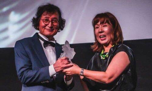 Chung Ji-young with festival director Jeon Hye-jung at LEAFF