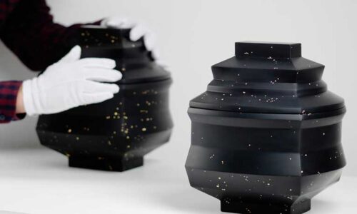 Black glass work by Choi Keeryong