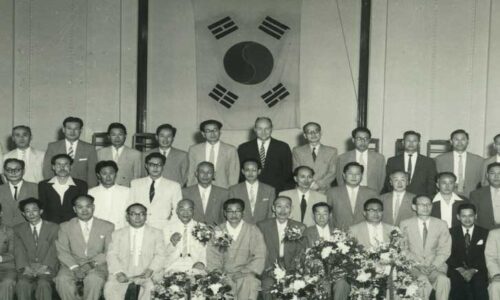 Members of the National Academy of Arts of the Republic of Korea