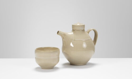 Teacup and pot by Sun Kim